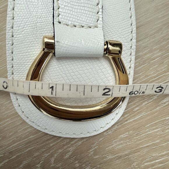 Vtg Calderon White Lizard Embossed Leather Contour Waist Belt Gold Horseshoe M